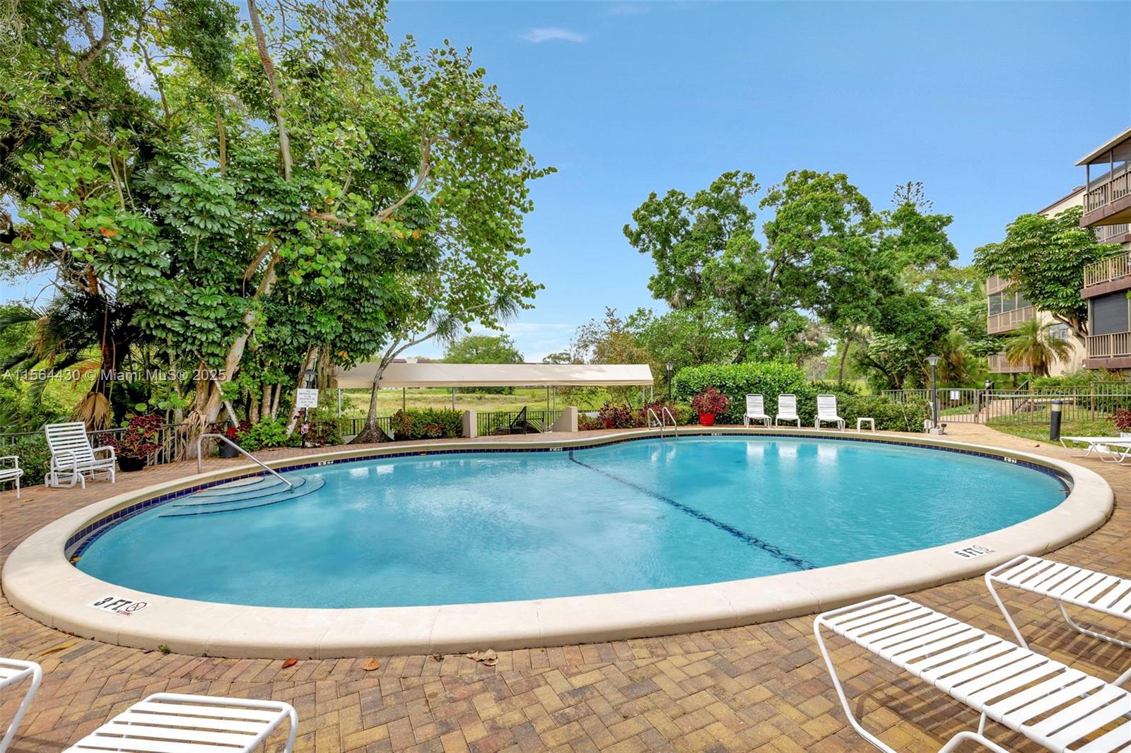 6010 S Falls Cir Dr #419, Lauderhill, Florida image 10