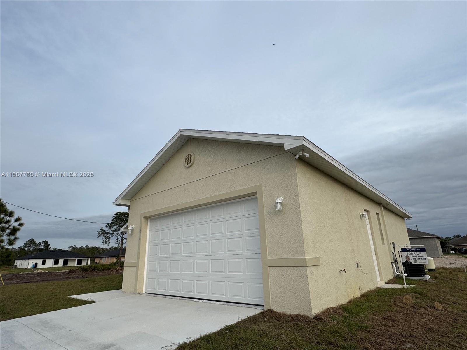 1926 Zombar Ct, Lehigh Acres, Florida image 3