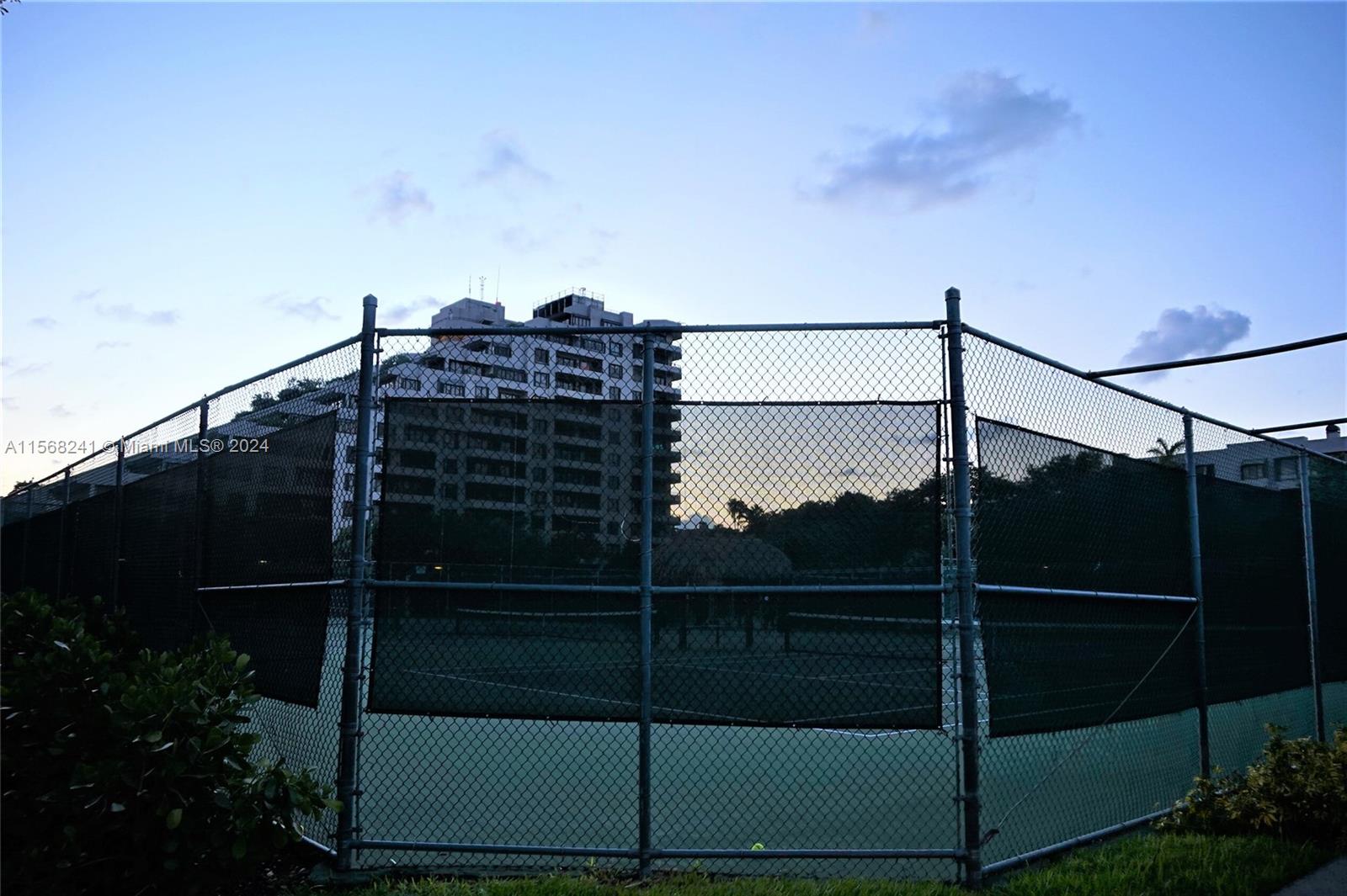 251 Crandon Blvd #1028, Key Biscayne FL 33149