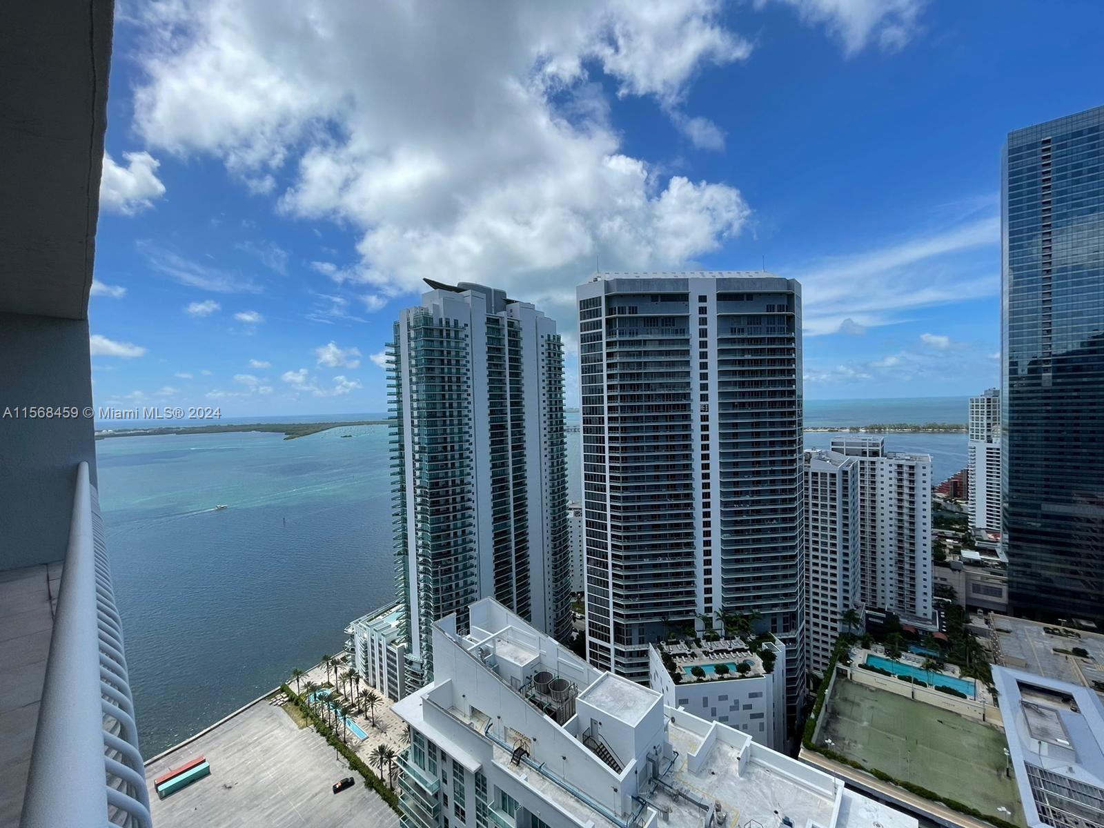 1200 Brickell Bay Dr #4217, Miami, Florida image 27