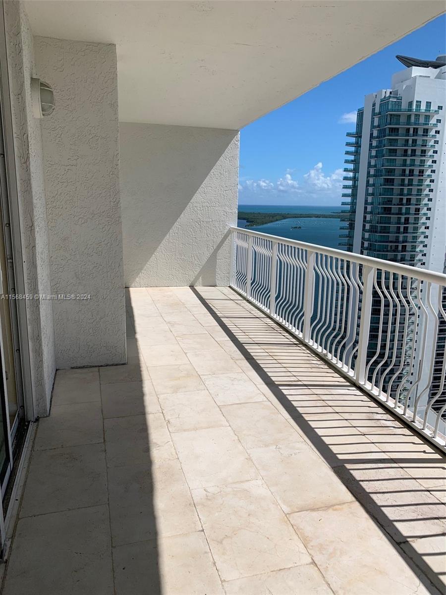 1200 Brickell Bay Dr #4217, Miami, Florida image 6