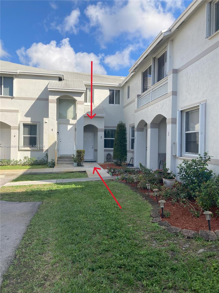870 NE 212th Ter #3, Miami, Florida image 1