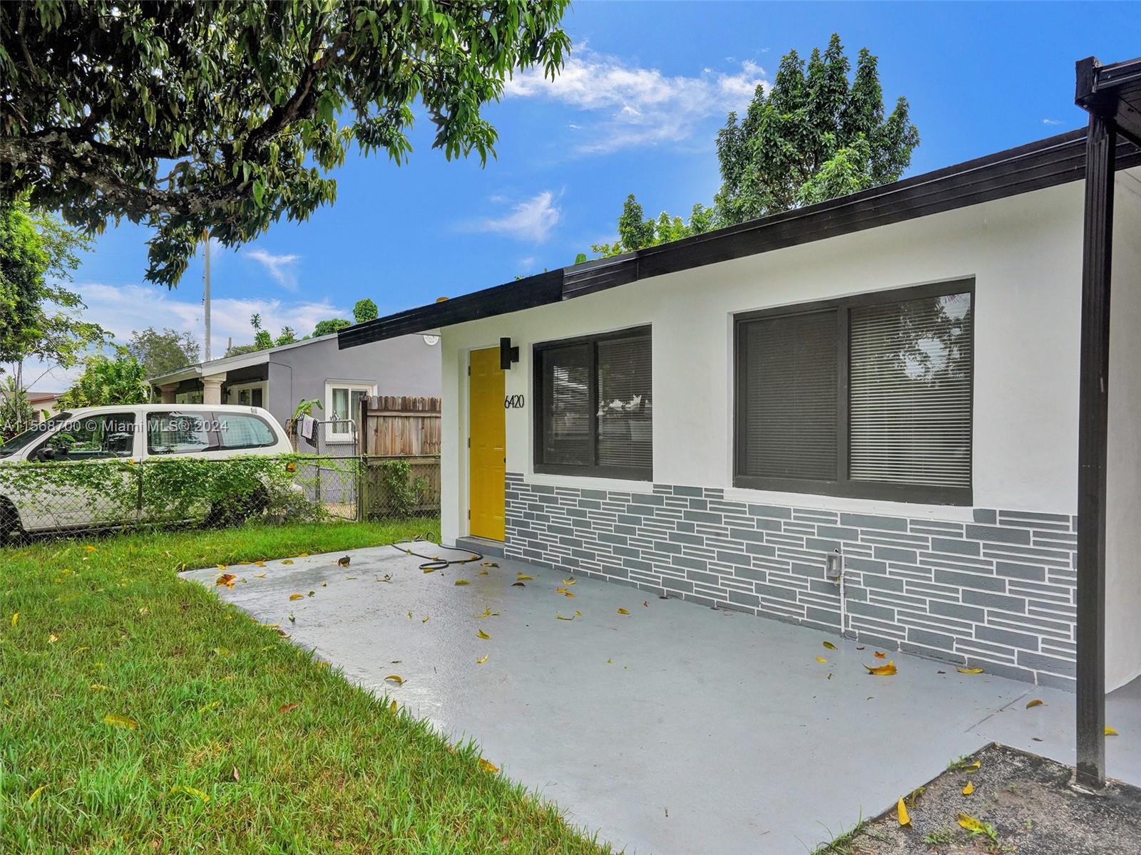 Listing Photo 1