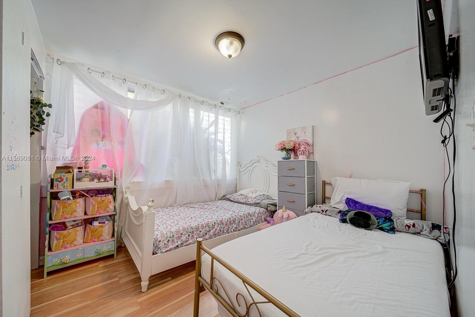 627 SW 11th Ave, Miami, Florida image 7