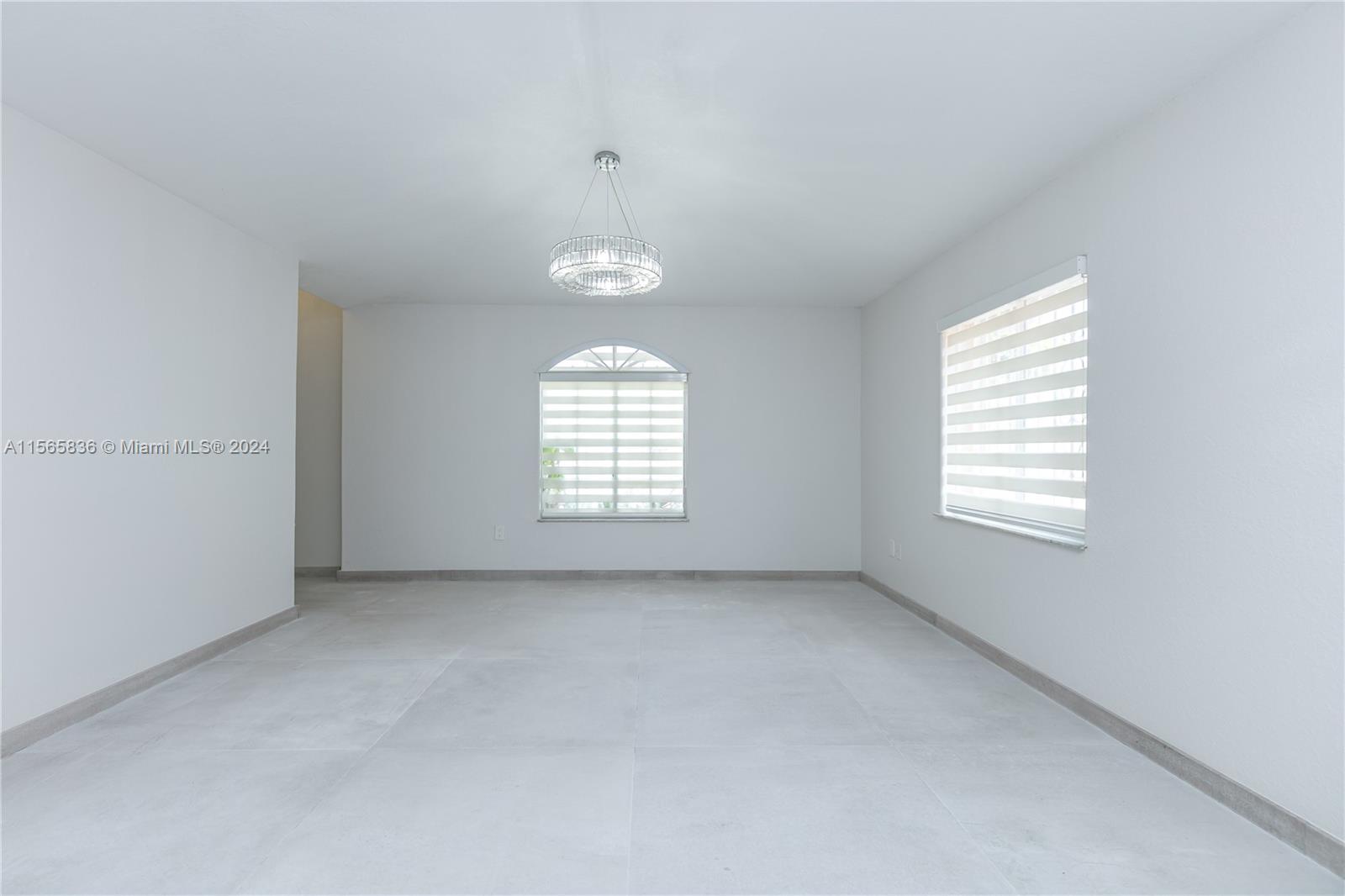 9982 NW 127th St, Hialeah Gardens, Florida image 4