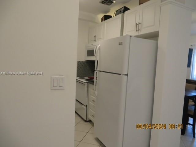 815 SW 10th Ter #10V, Hallandale Beach, Florida image 11