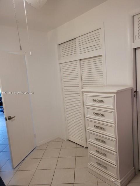 815 SW 10th Ter #10V, Hallandale Beach, Florida image 6