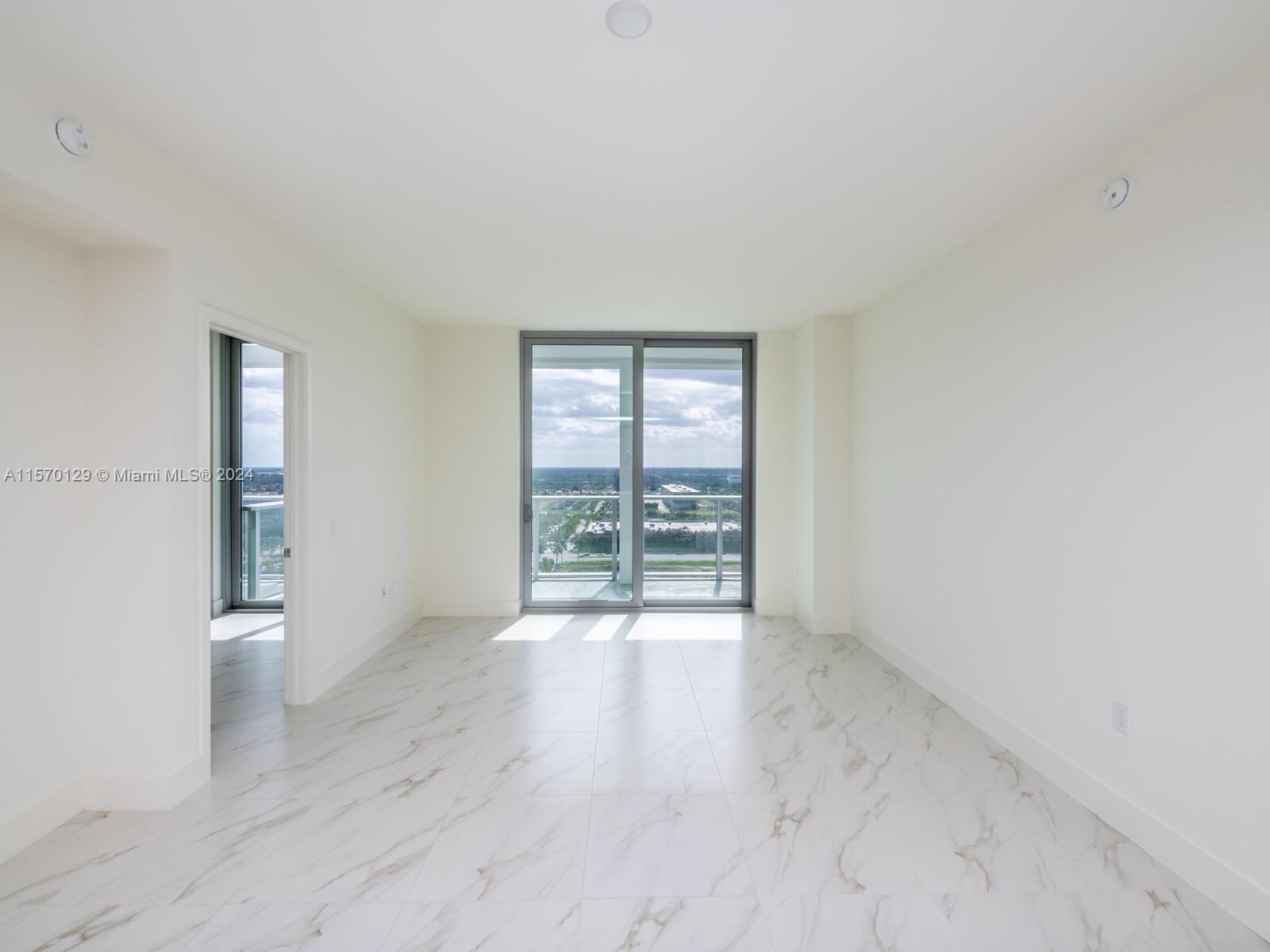 2000 S Metropica Way #2007, Sunrise, Florida image 9