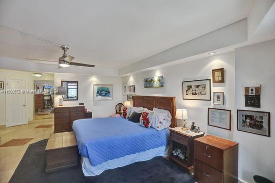 Listing Photo 12