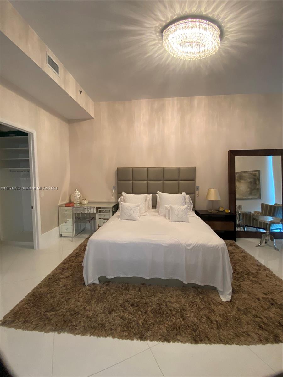 15811 Collins Ave #4207, Sunny Isles Beach FL 33160