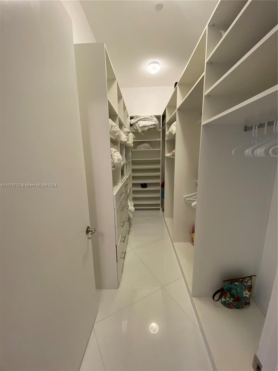 15811 Collins Ave #4207, Sunny Isles Beach FL 33160