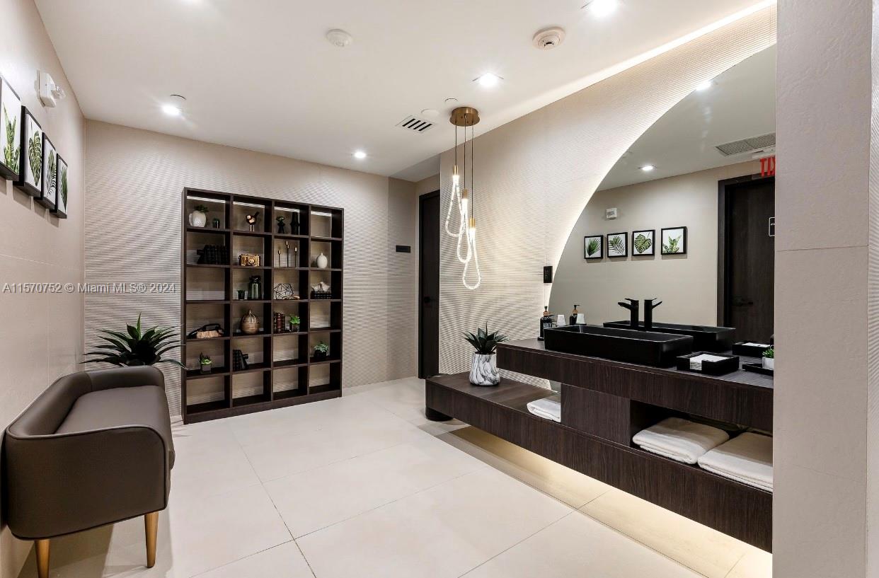 15811 Collins Ave #4207, Sunny Isles Beach FL 33160