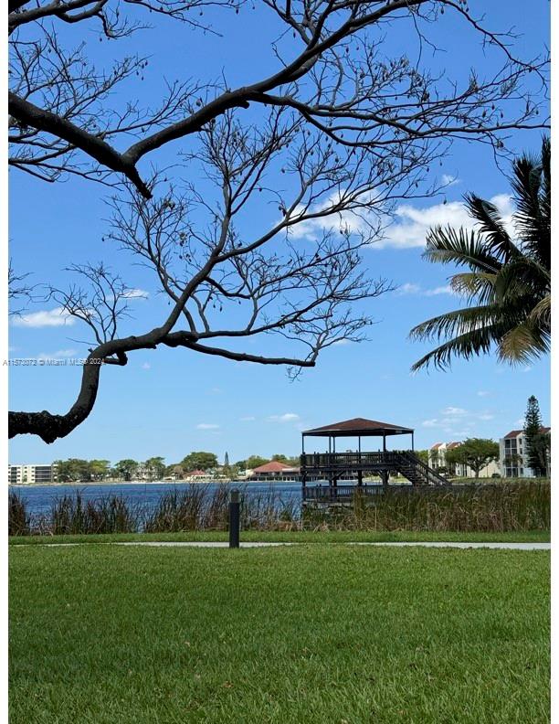 Residential, Oakland Park, Florida image 17