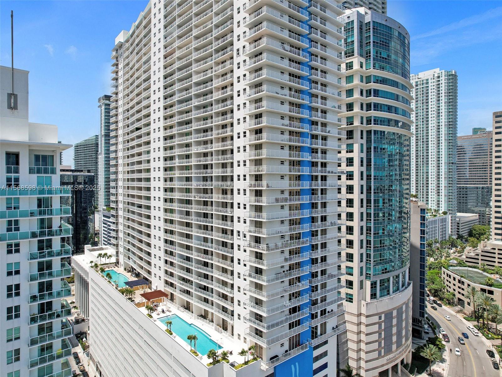 1200 Brickell Bay Dr #3309, Miami, Florida image 2