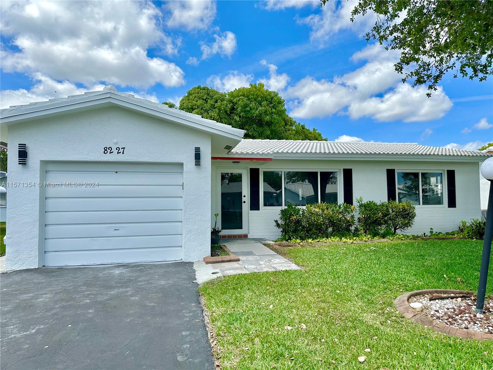 8227 NW 15th St, Plantation, Florida image 3