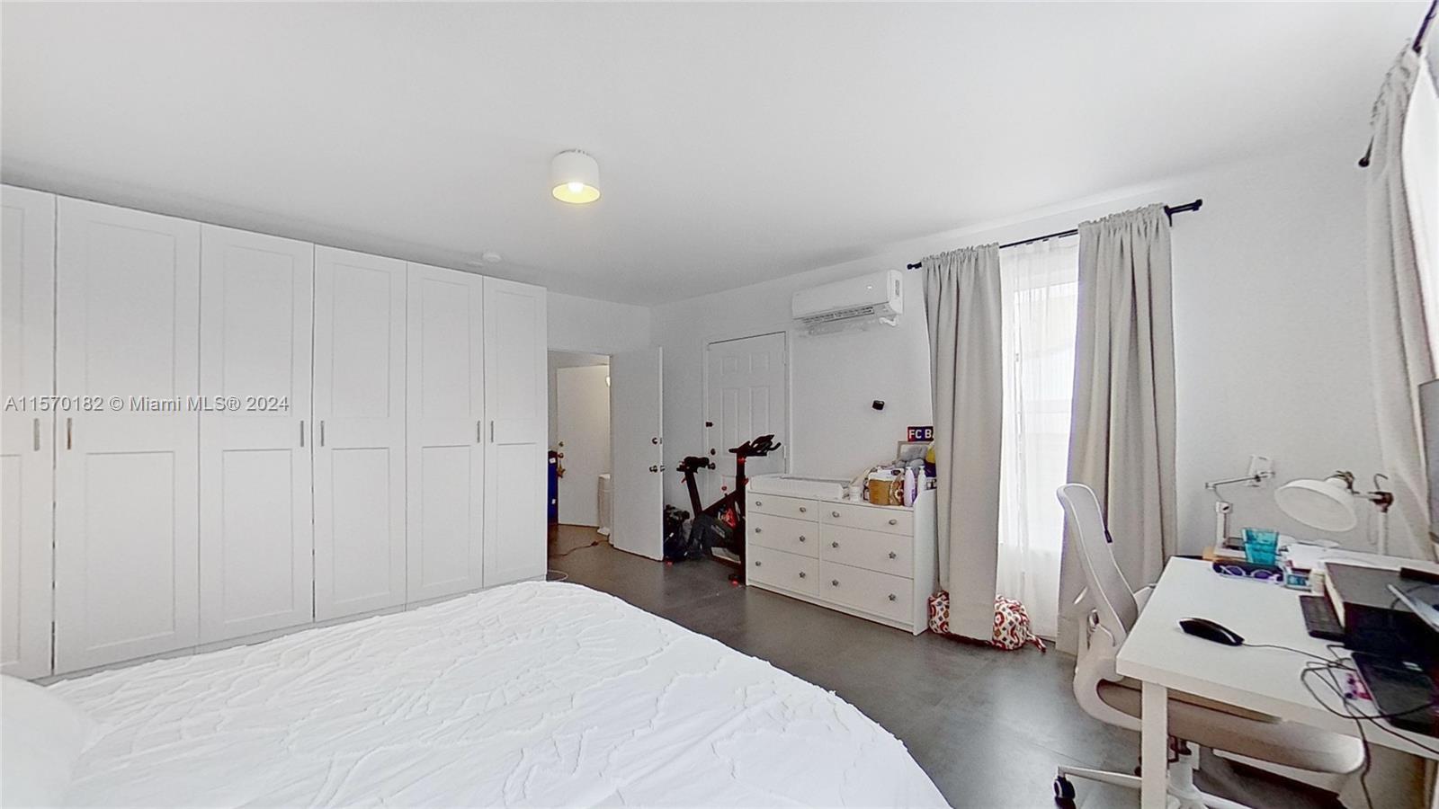 Listing Photo 10