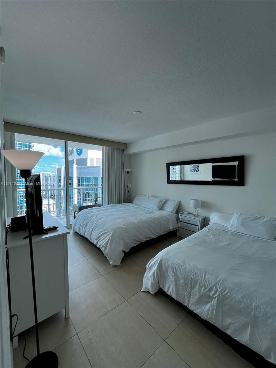 1200 Brickell Bay Dr #4322, Miami, Florida image 26