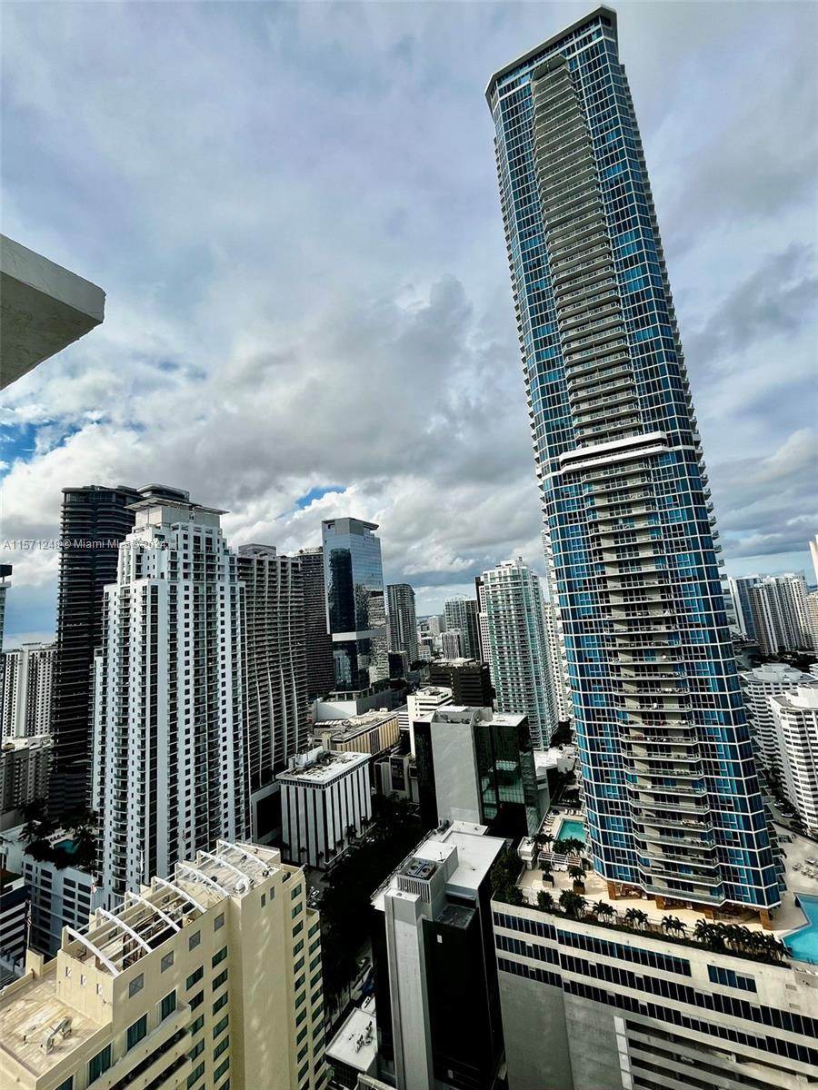 1200 Brickell Bay Dr #4322, Miami, Florida image 34