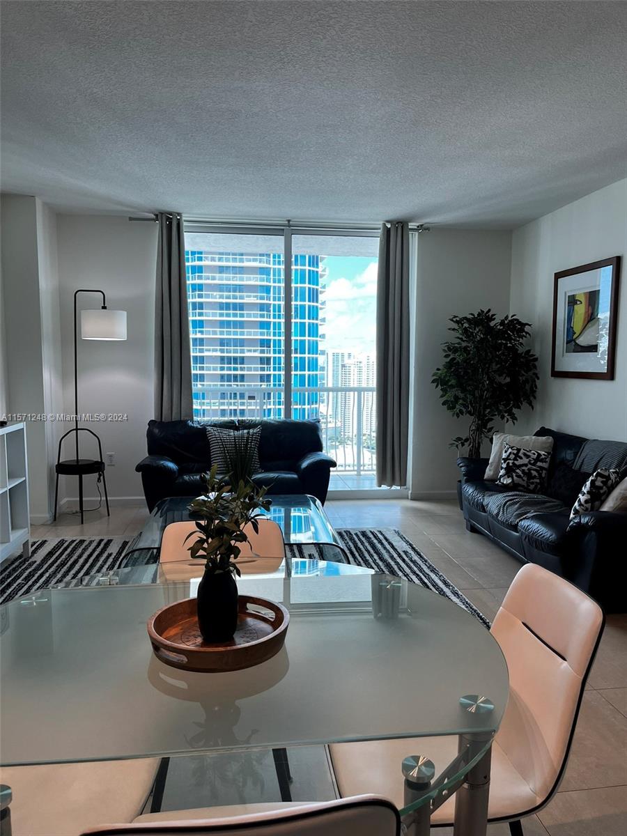 1200 Brickell Bay Dr #4322, Miami, Florida image 7