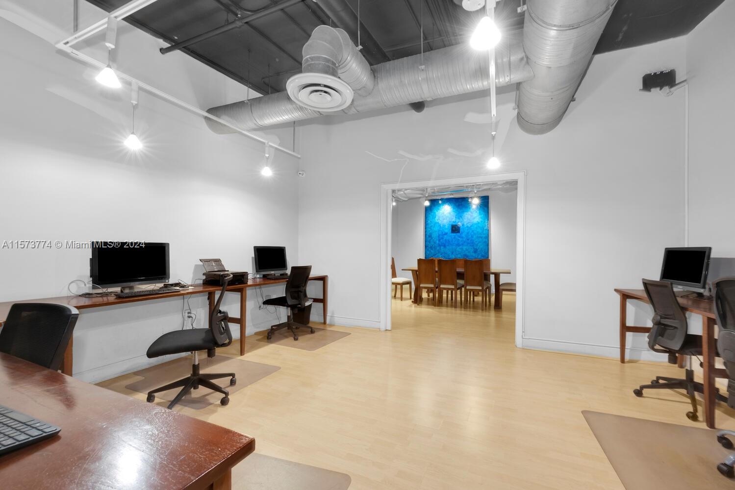 Listing Photo 17