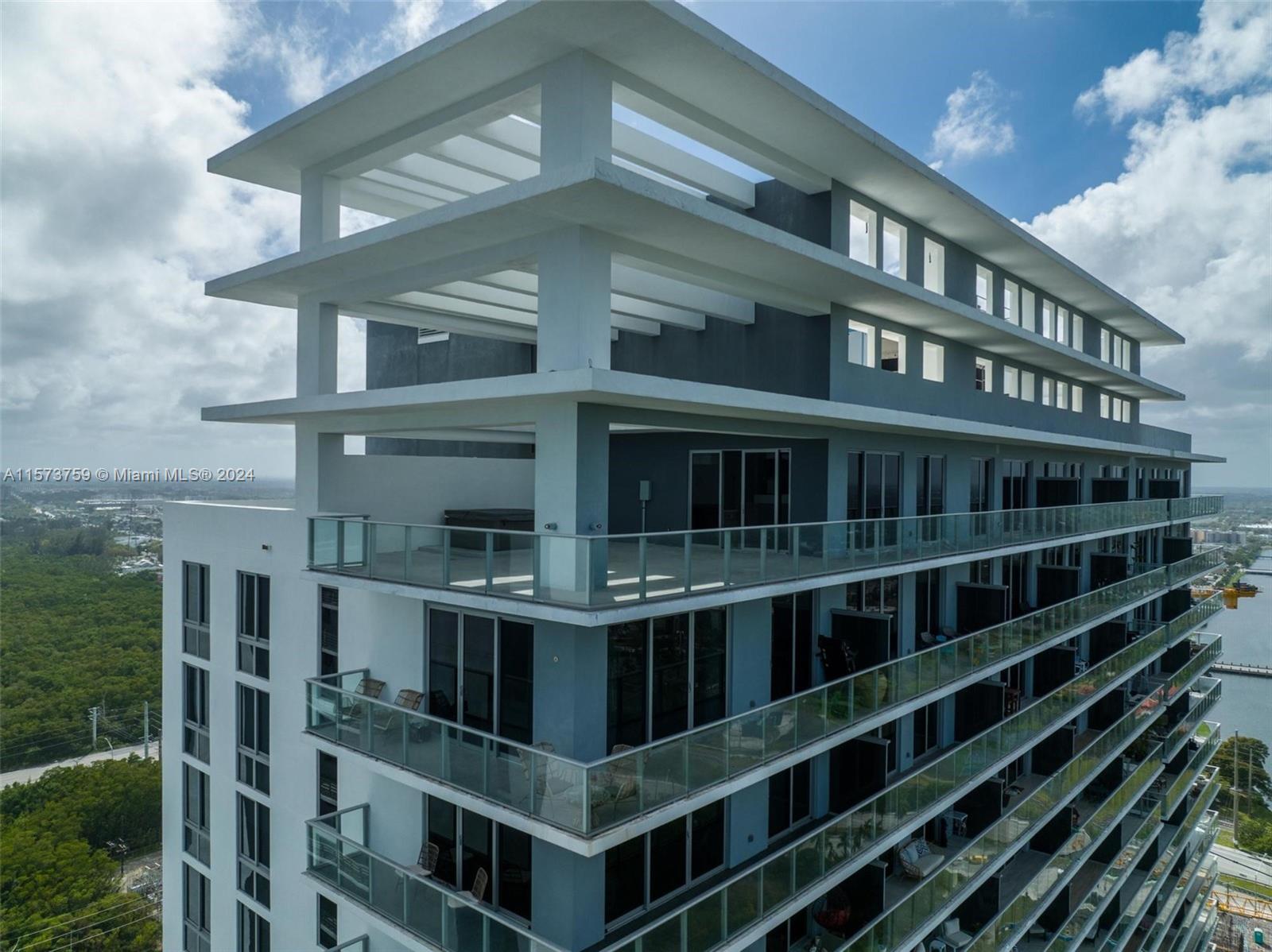 16385 Biscayne Blvd #PH4, North Miami Beach, Florida image 1