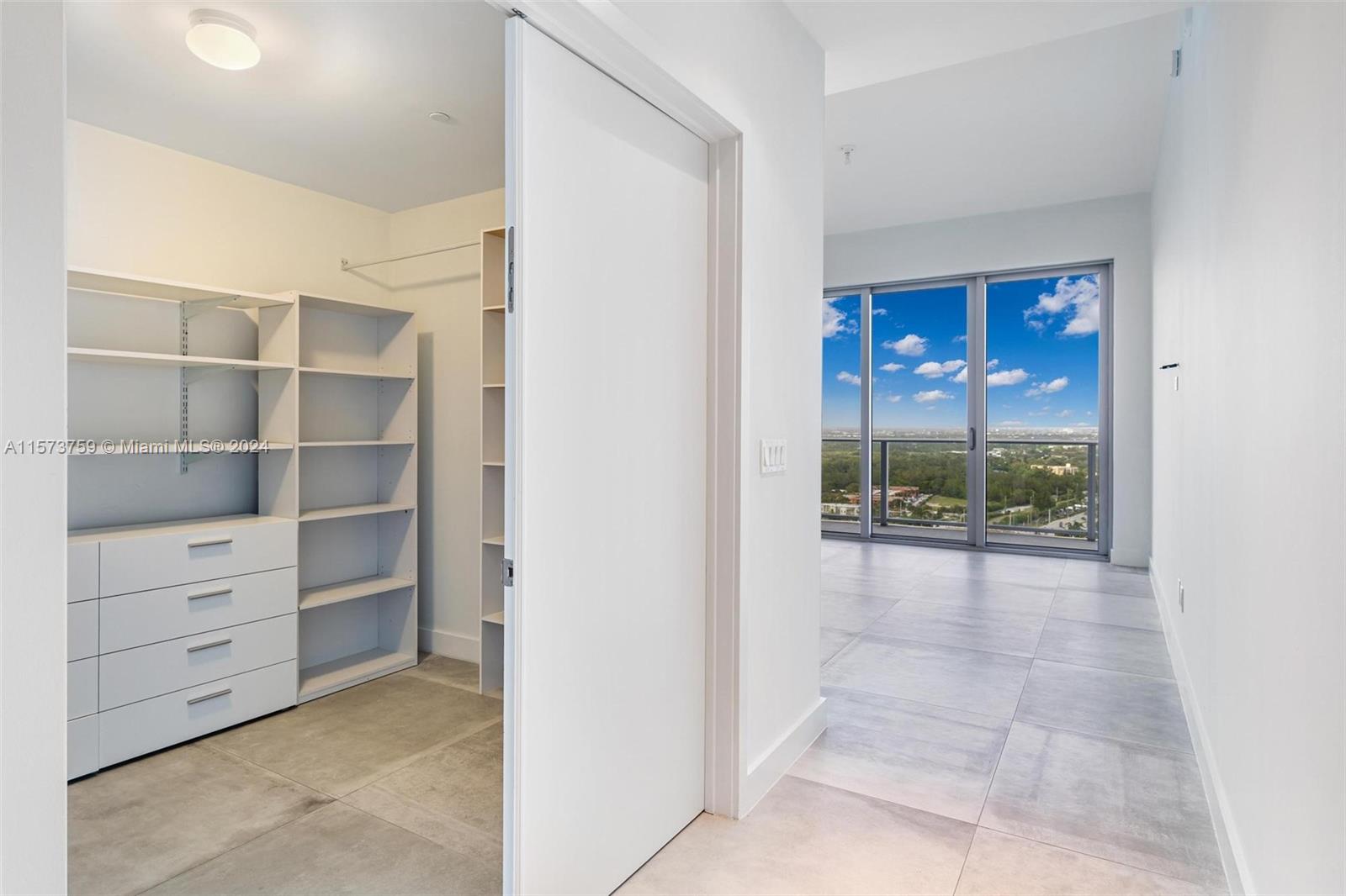 16385 Biscayne Blvd #PH4, North Miami Beach, Florida image 24