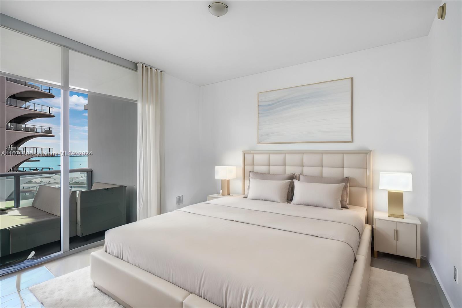 900 Biscayne Blvd #2212, Miami FL 33132