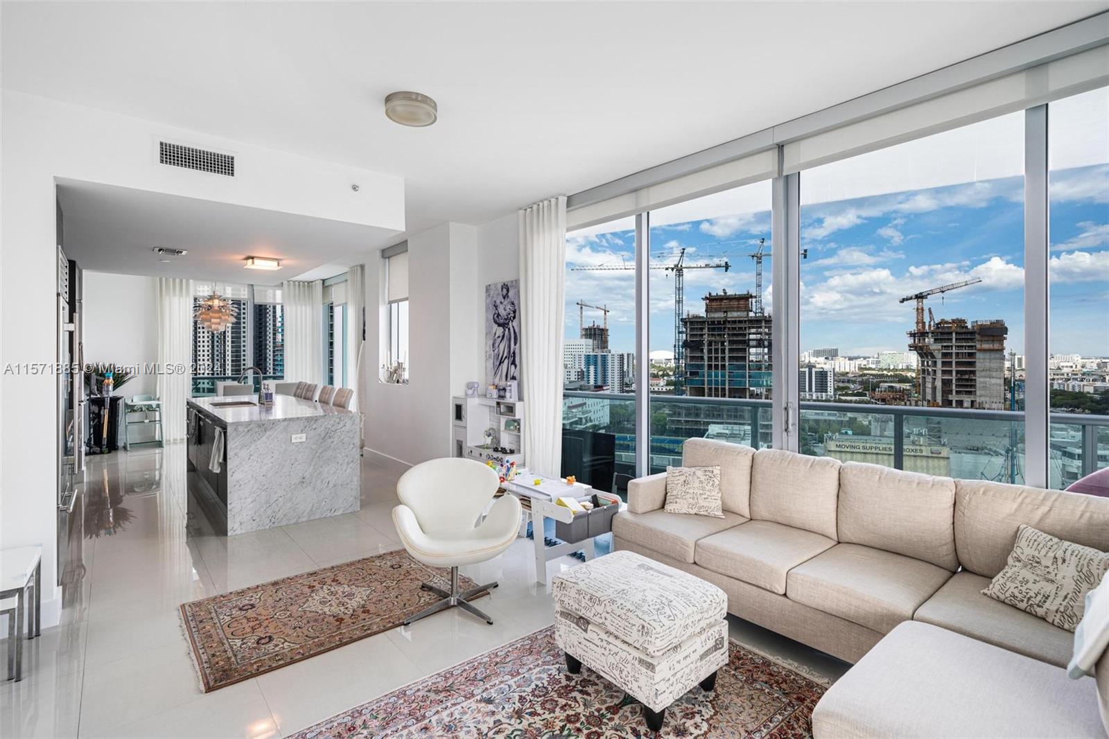 900 Biscayne Blvd #2212, Miami FL 33132