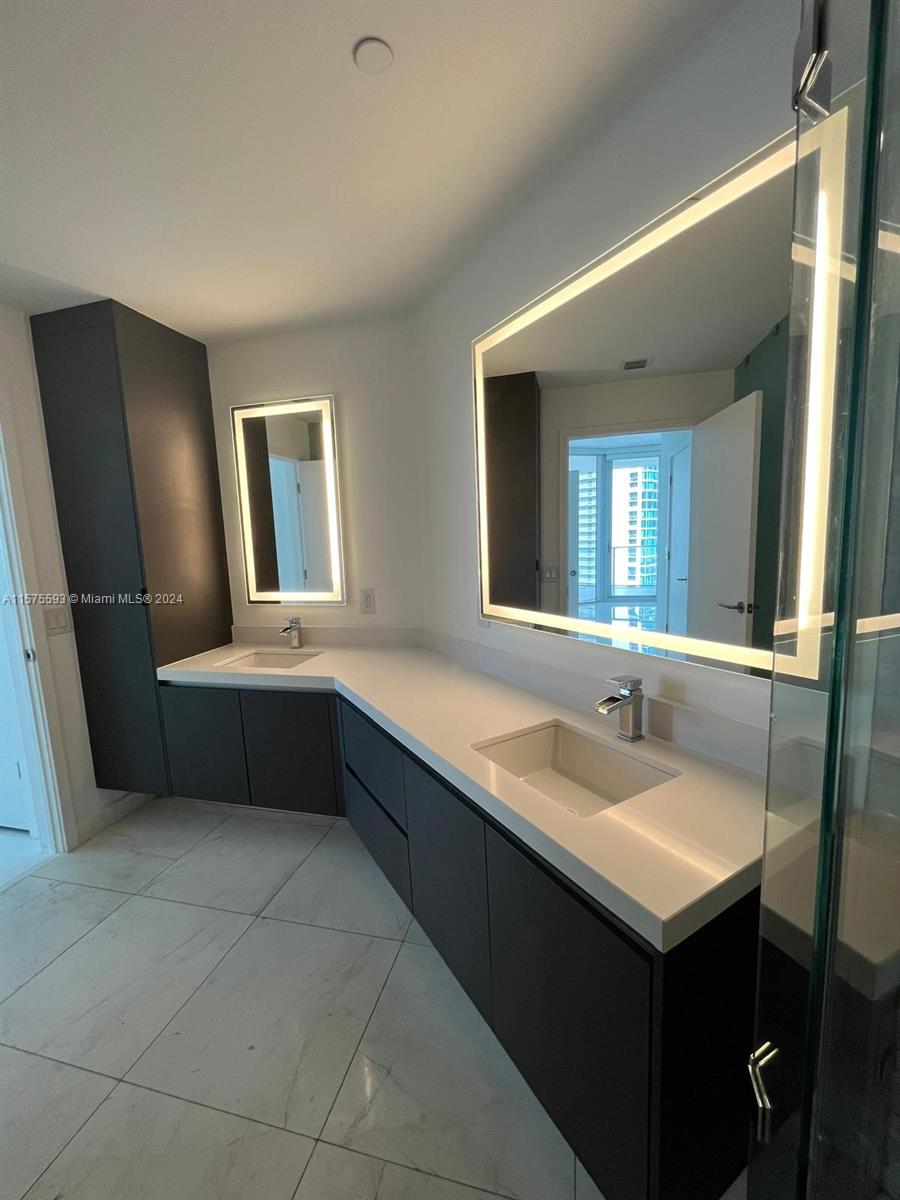 851 NE 1st Ave #2705, Miami FL 33132