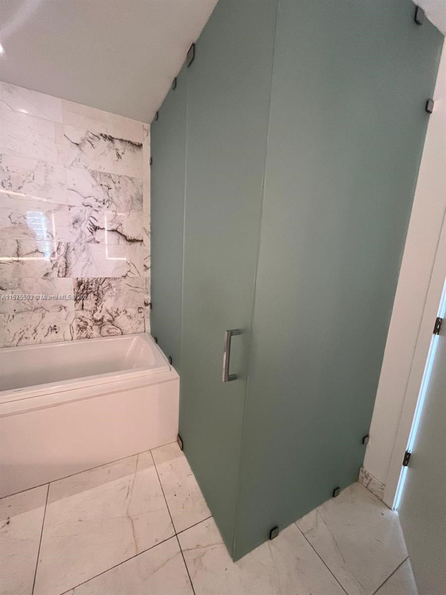851 NE 1st Ave #2705, Miami FL 33132
