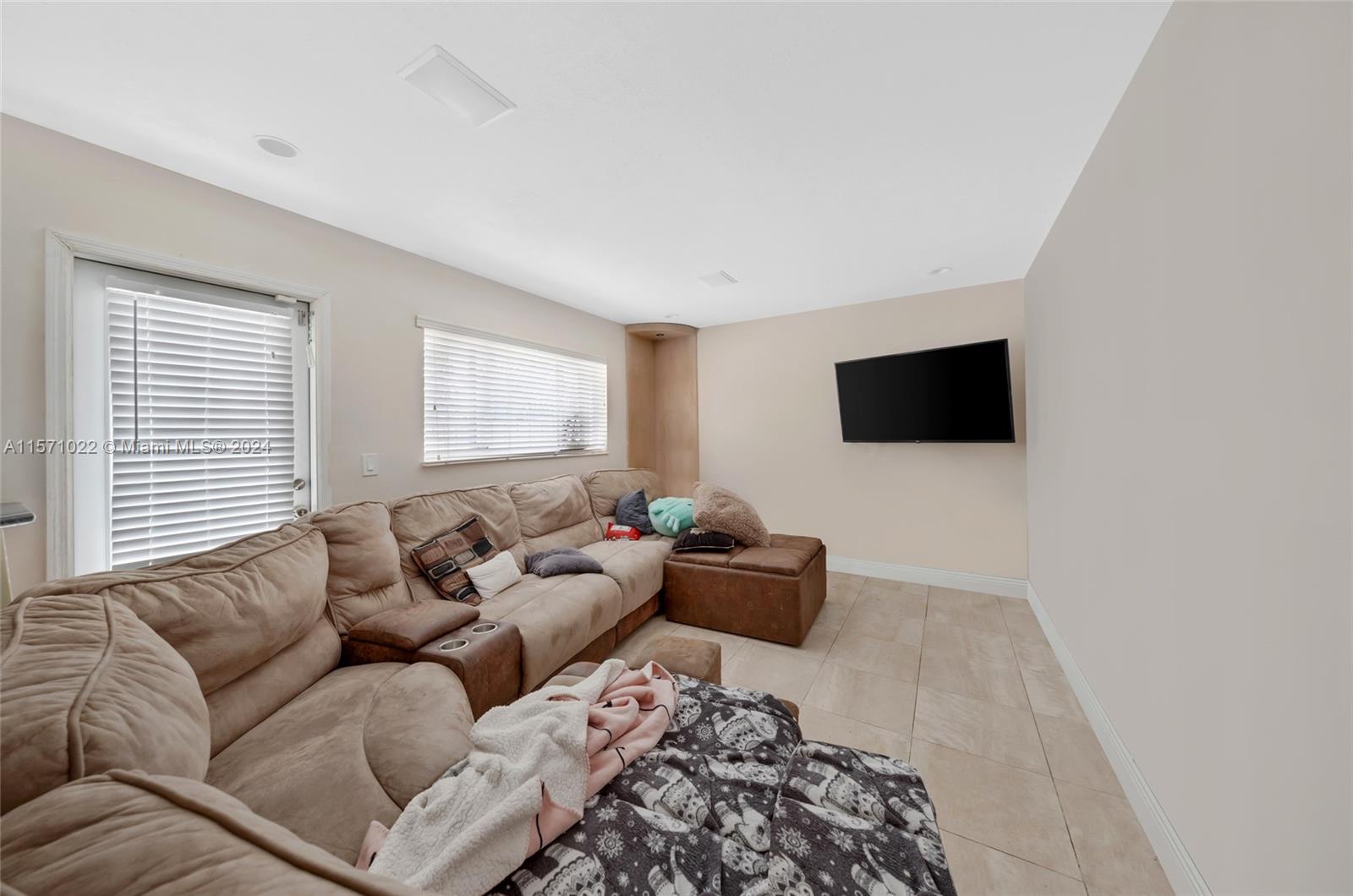 Listing Photo 13