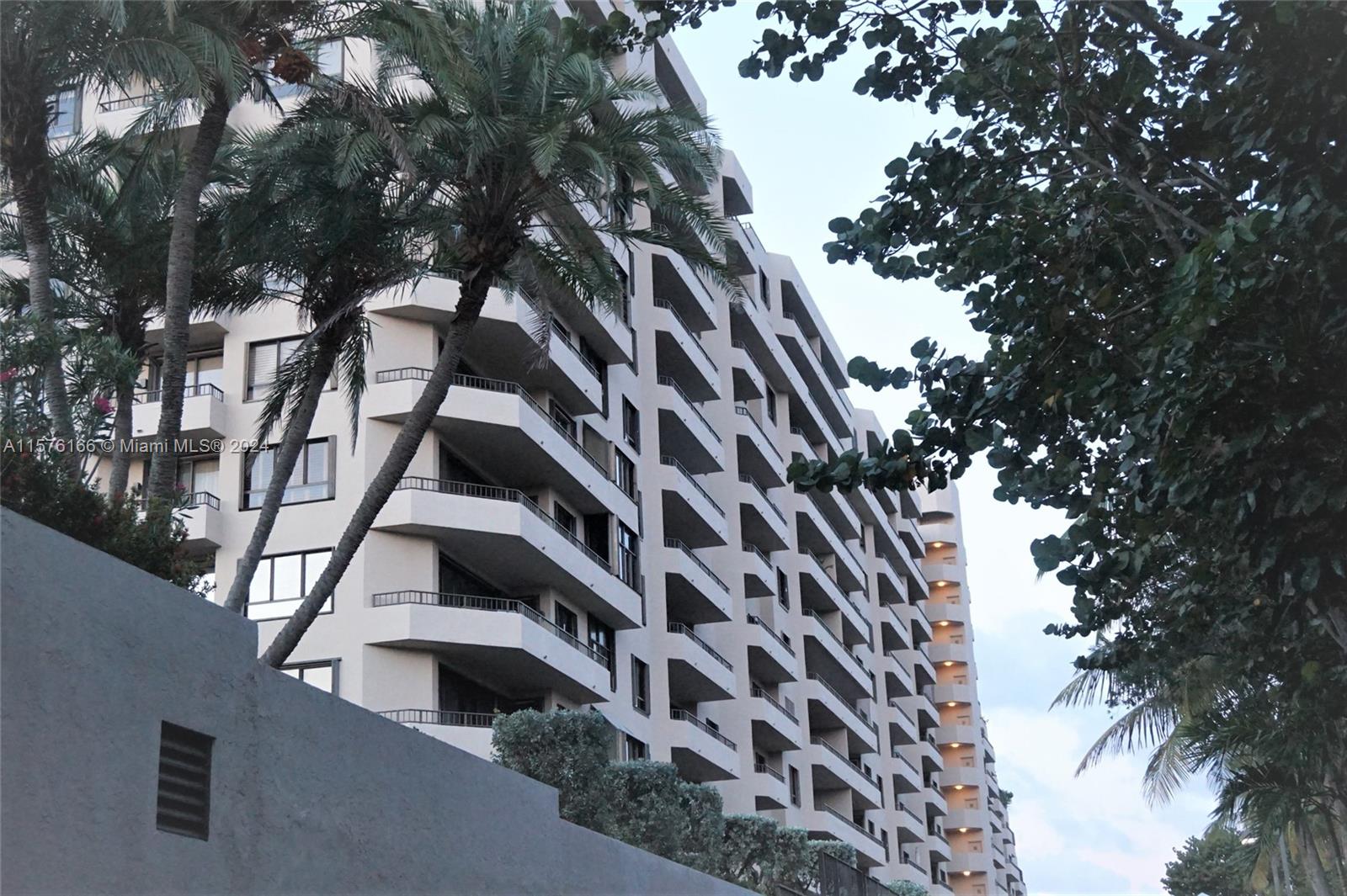 251 Crandon Blvd #408, Key Biscayne FL 33149