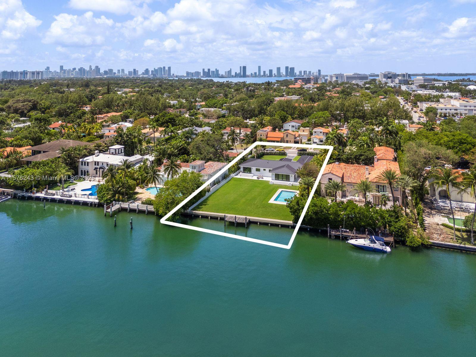 3633 Flamingo Dr Miami Beach, FL 33140