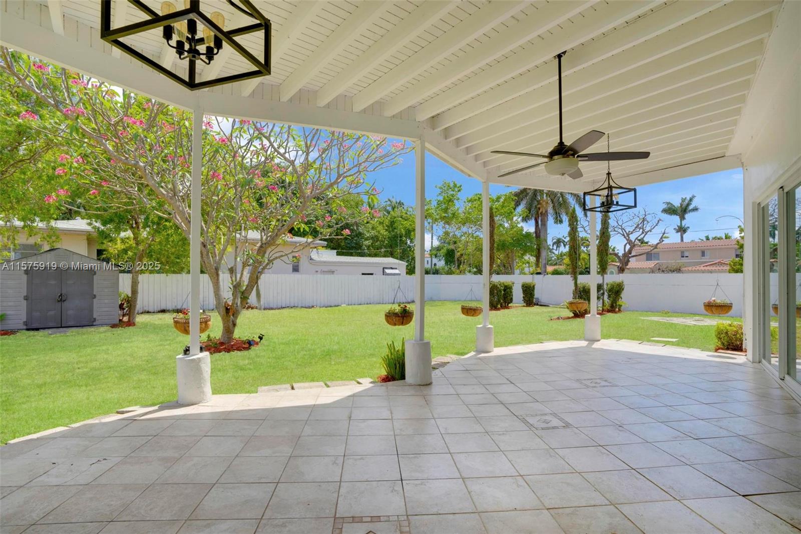 5861 La Gorce Dr, Miami Beach, Florida image 37