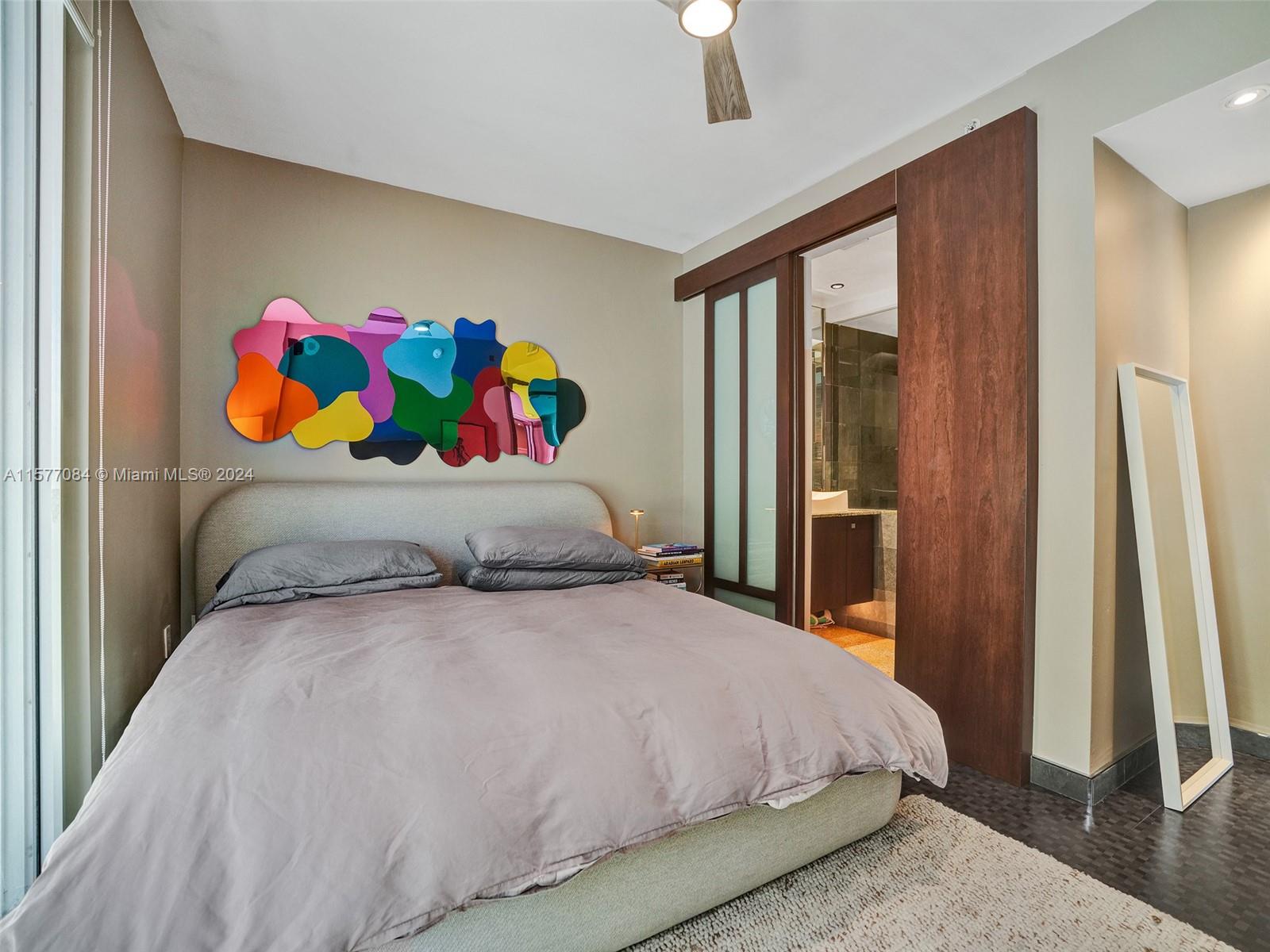 10 Venetian Way #405, Miami Beach FL 33139