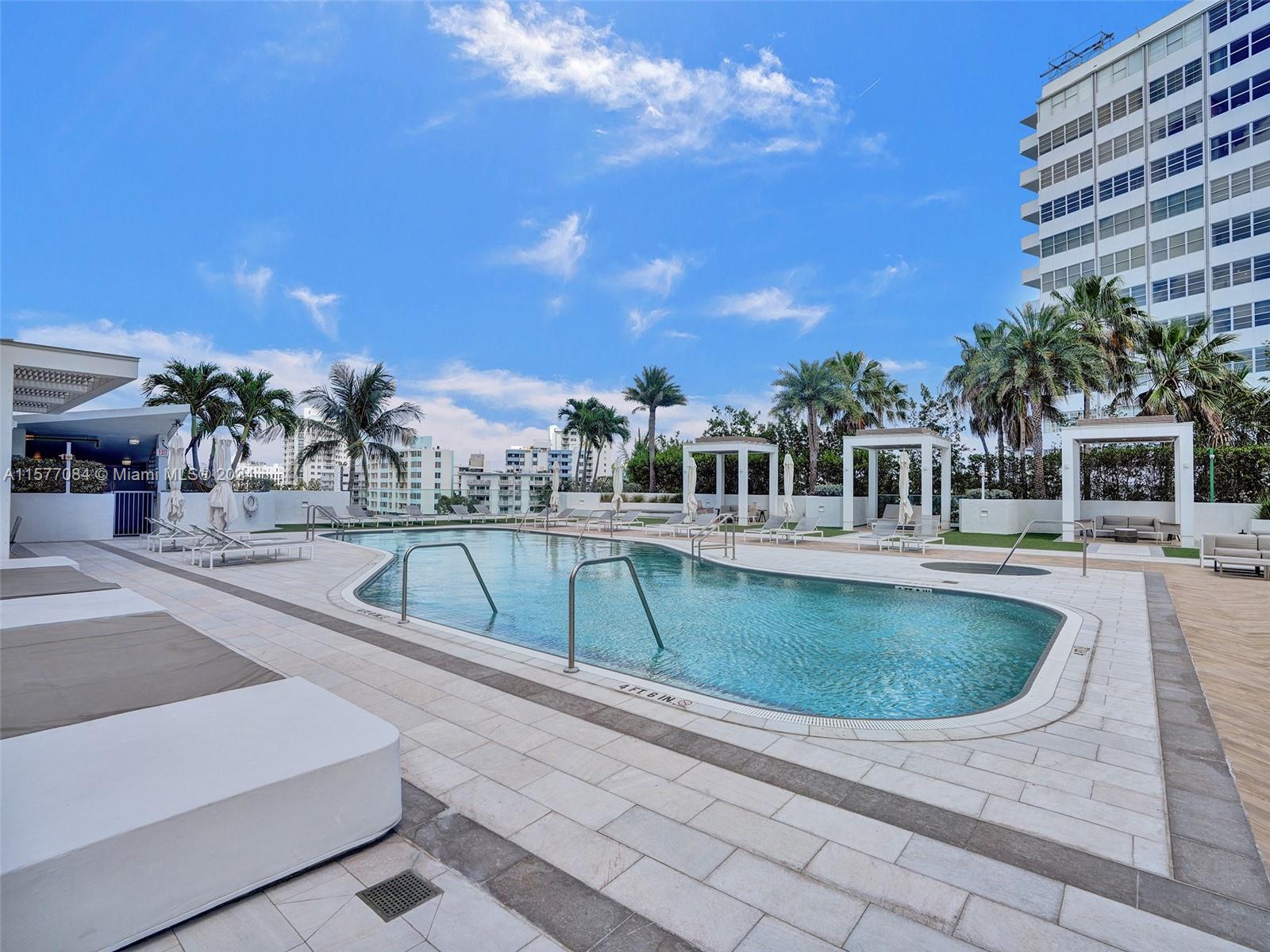 10 Venetian Way #405, Miami Beach FL 33139