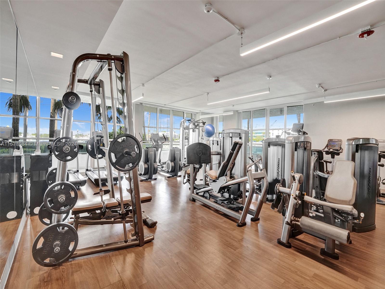 10 Venetian Way #405, Miami Beach FL 33139