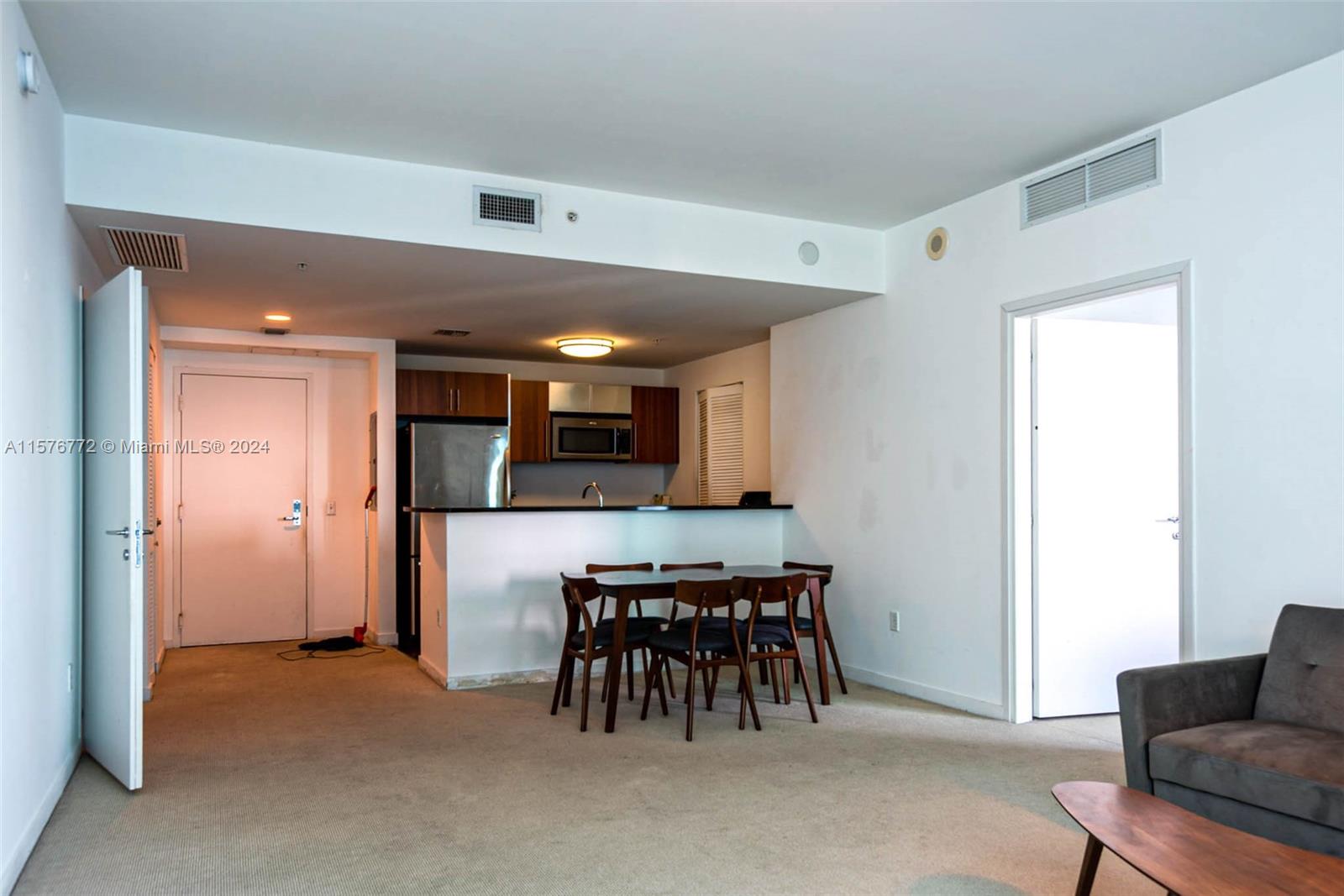 300 S BISCAYNE BLVD #3404, Miami FL 33131