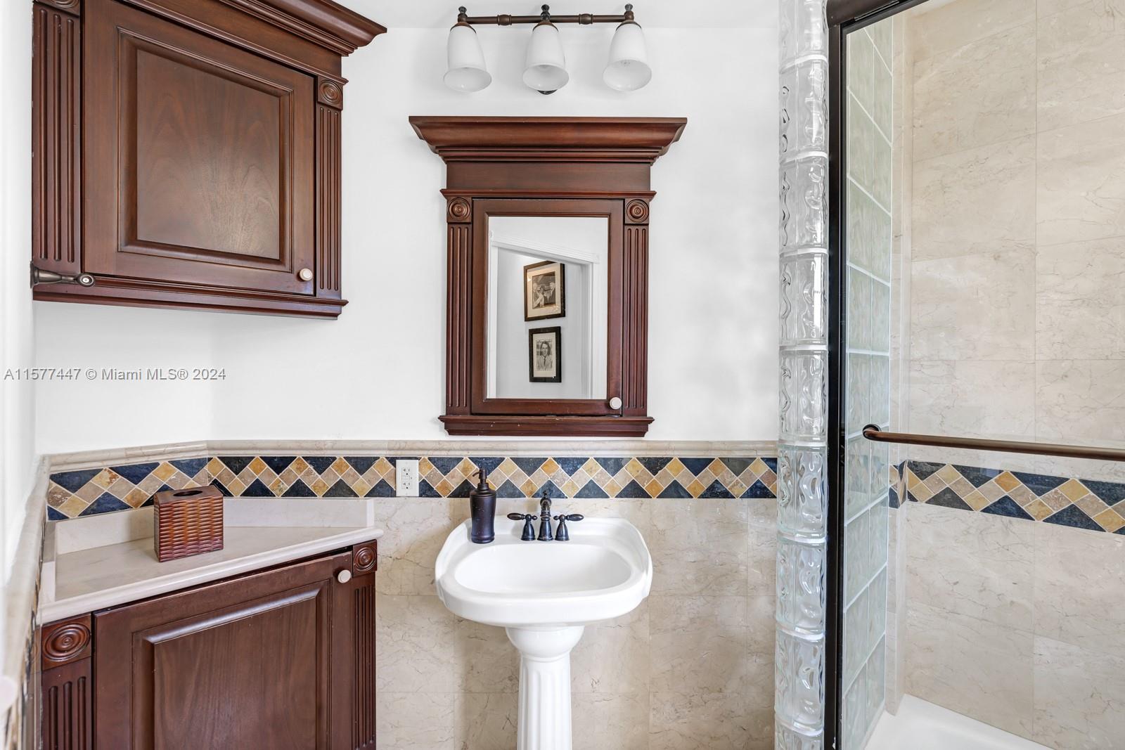 1233 Anastasia Ave, Coral Gables FL 33134