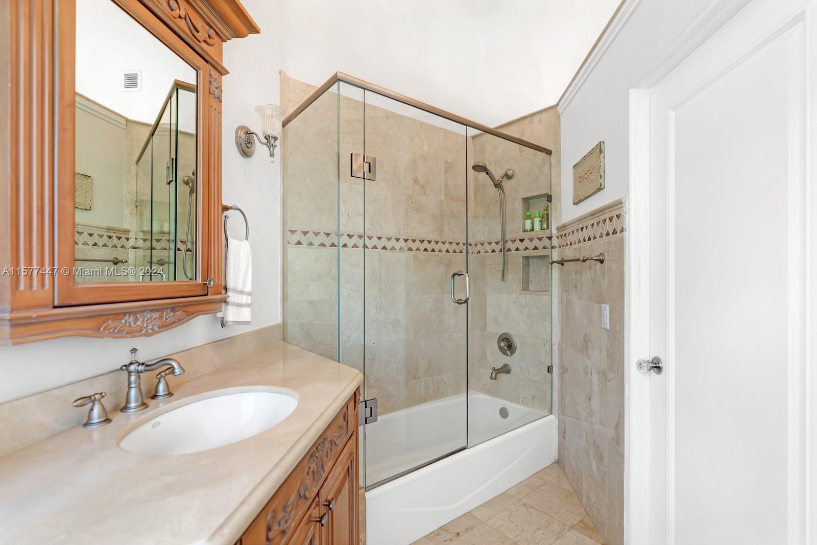 1233 Anastasia Ave, Coral Gables FL 33134