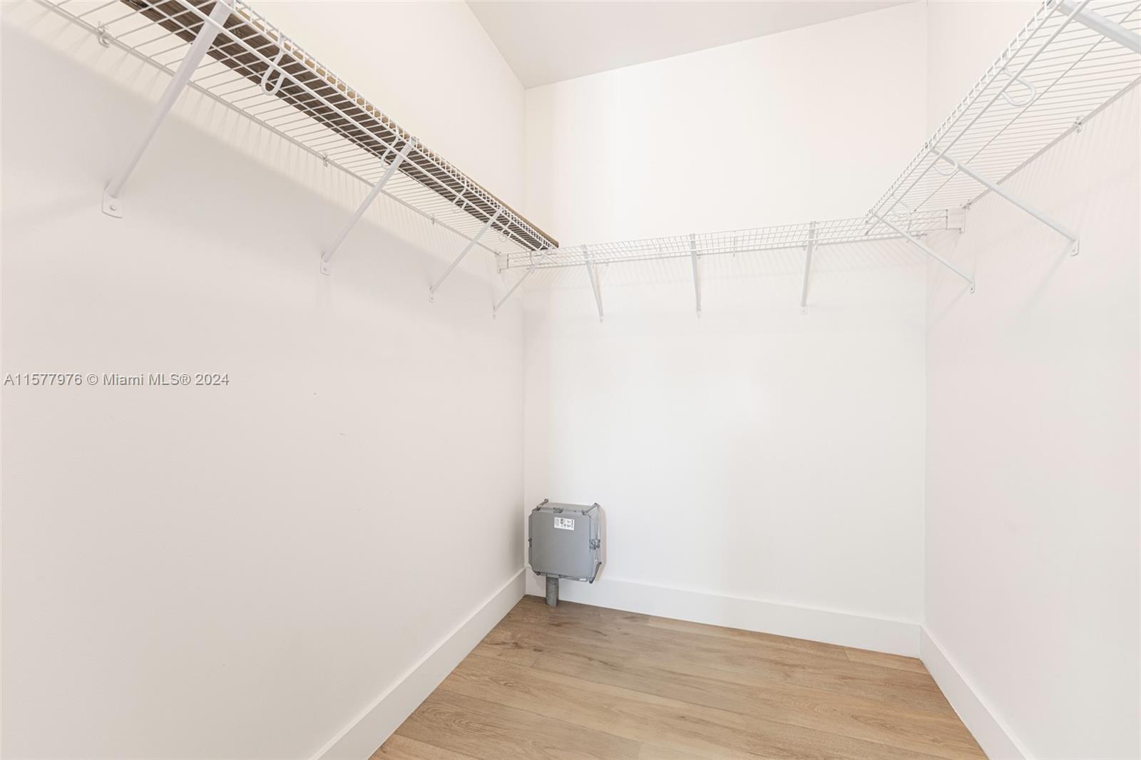 Listing Photo 15
