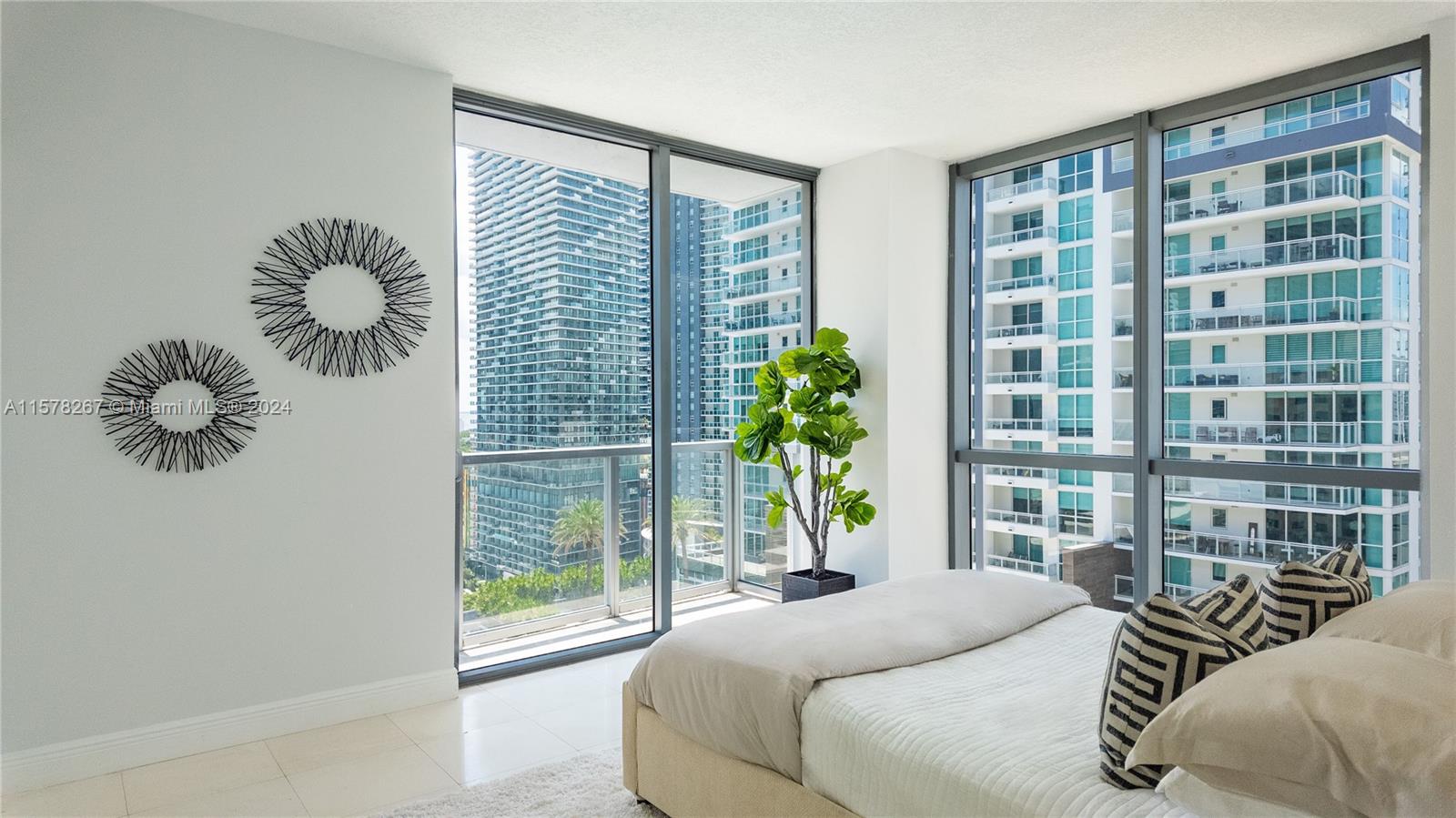 1060 Brickell Ave #1811, Miami, Florida image 8