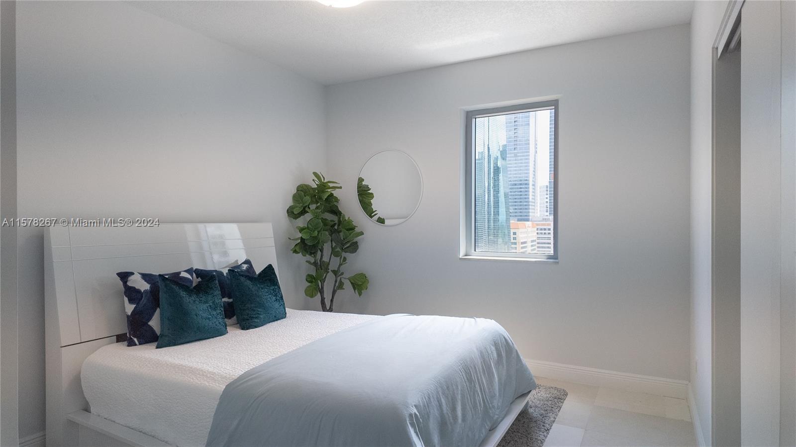 1060 Brickell Ave #1811, Miami, Florida image 9