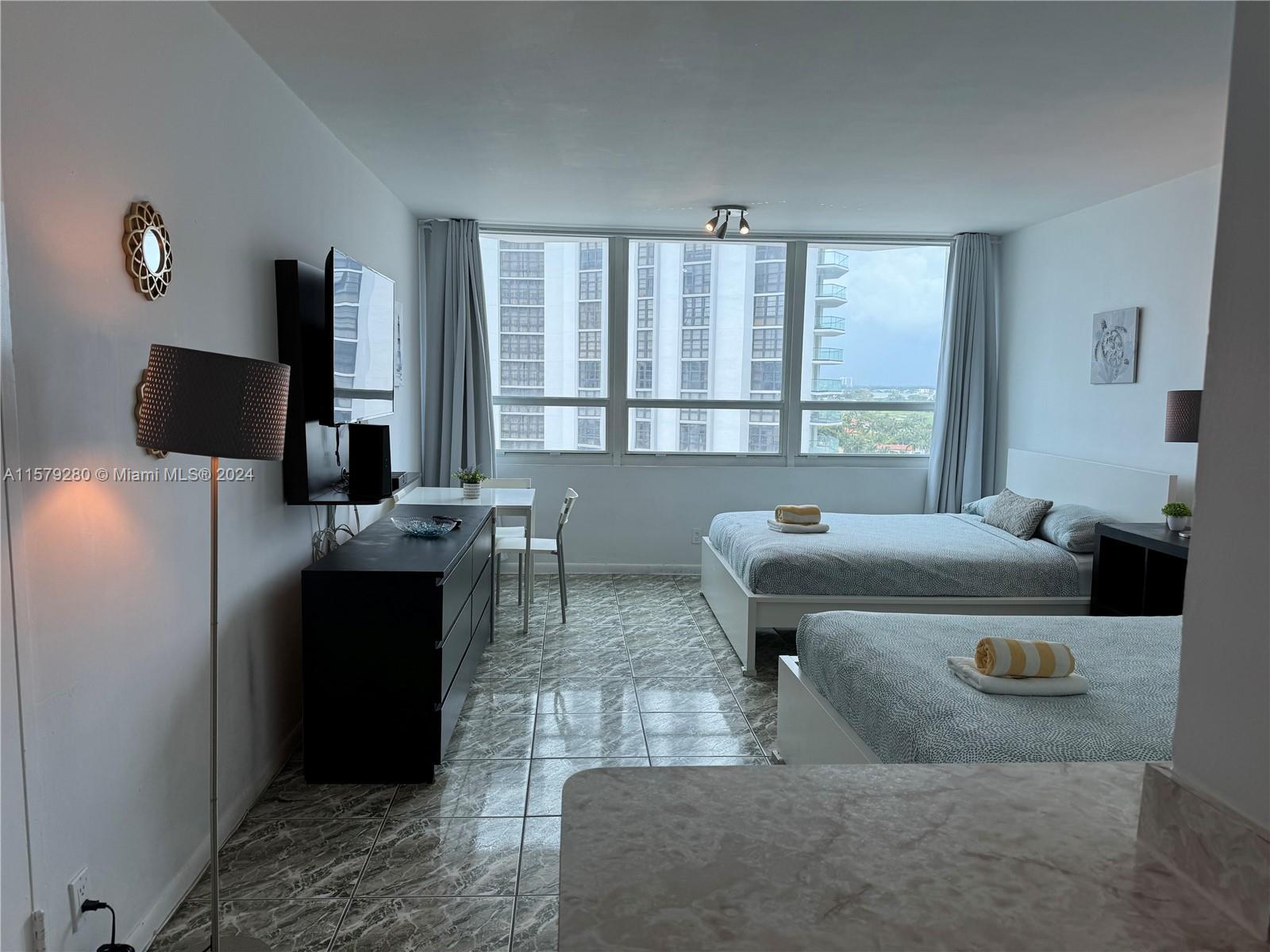 5445 Collins Ave #814, Miami Beach, Florida image 9