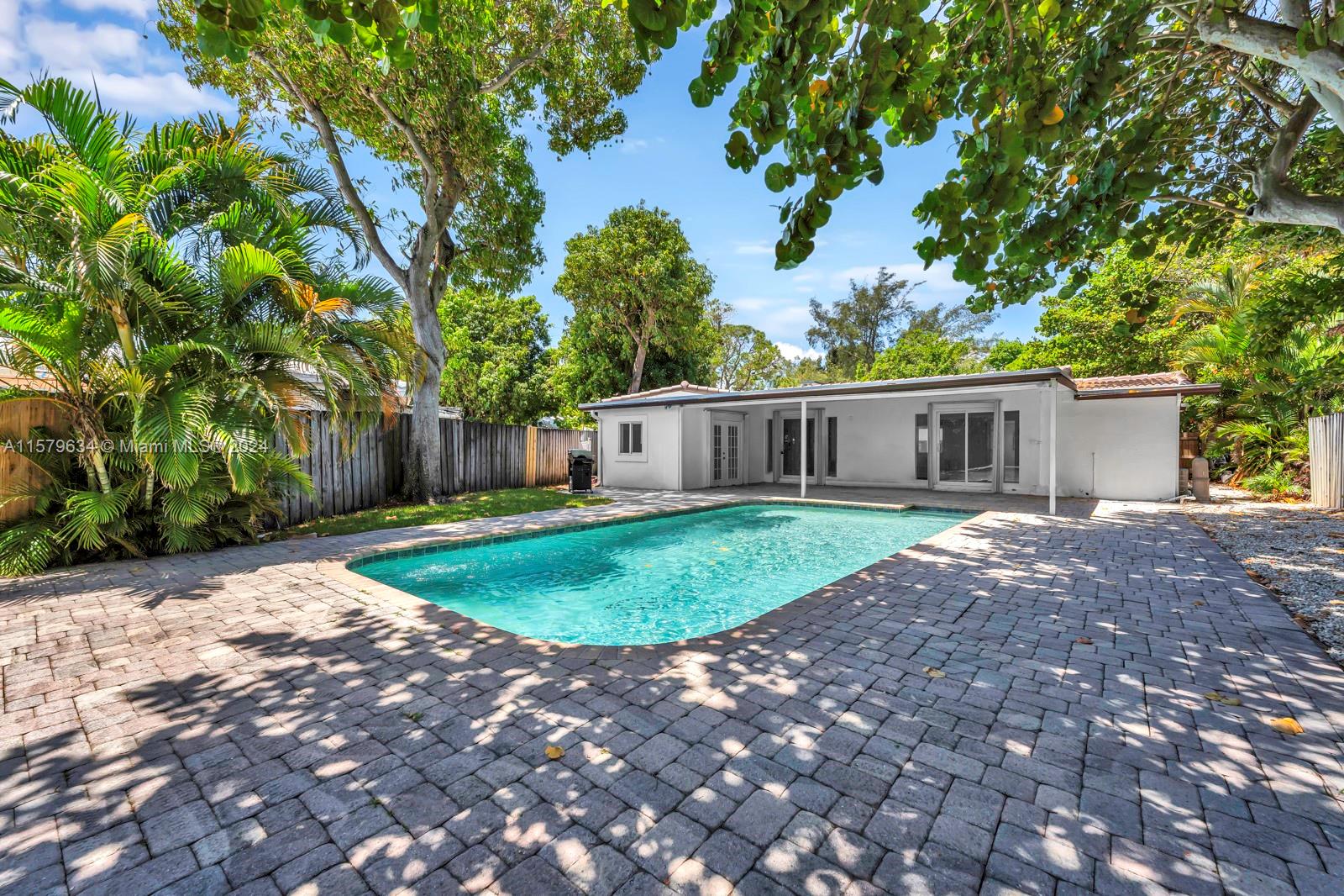 2117 Coral Gardens Dr, Wilton Manors, Florida image 23