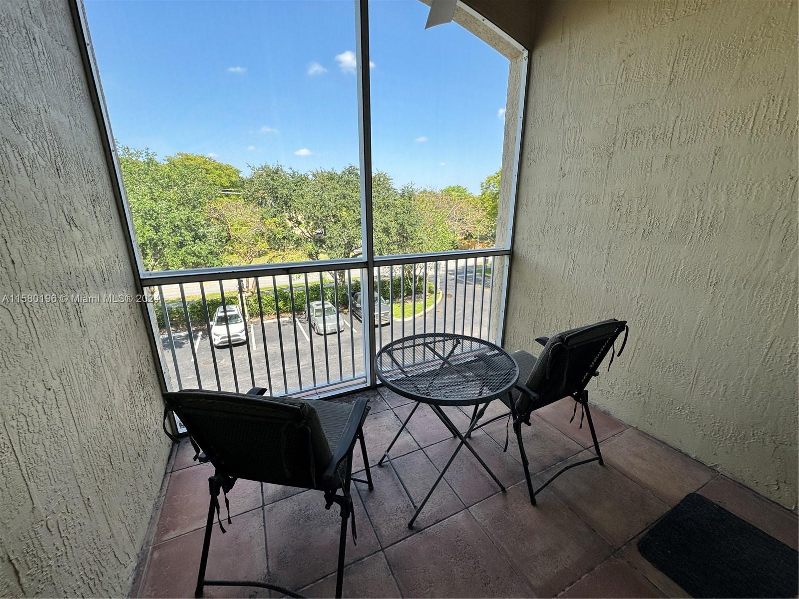 7085 Nova Dr #313, Davie, Florida image 10