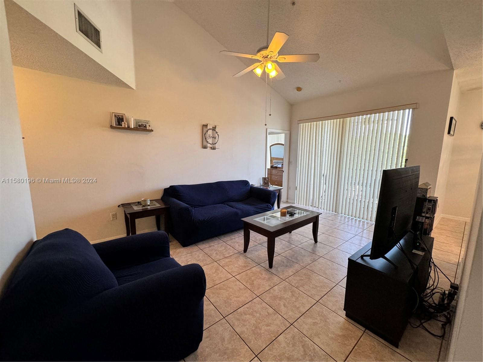 7085 Nova Dr #313, Davie, Florida image 11