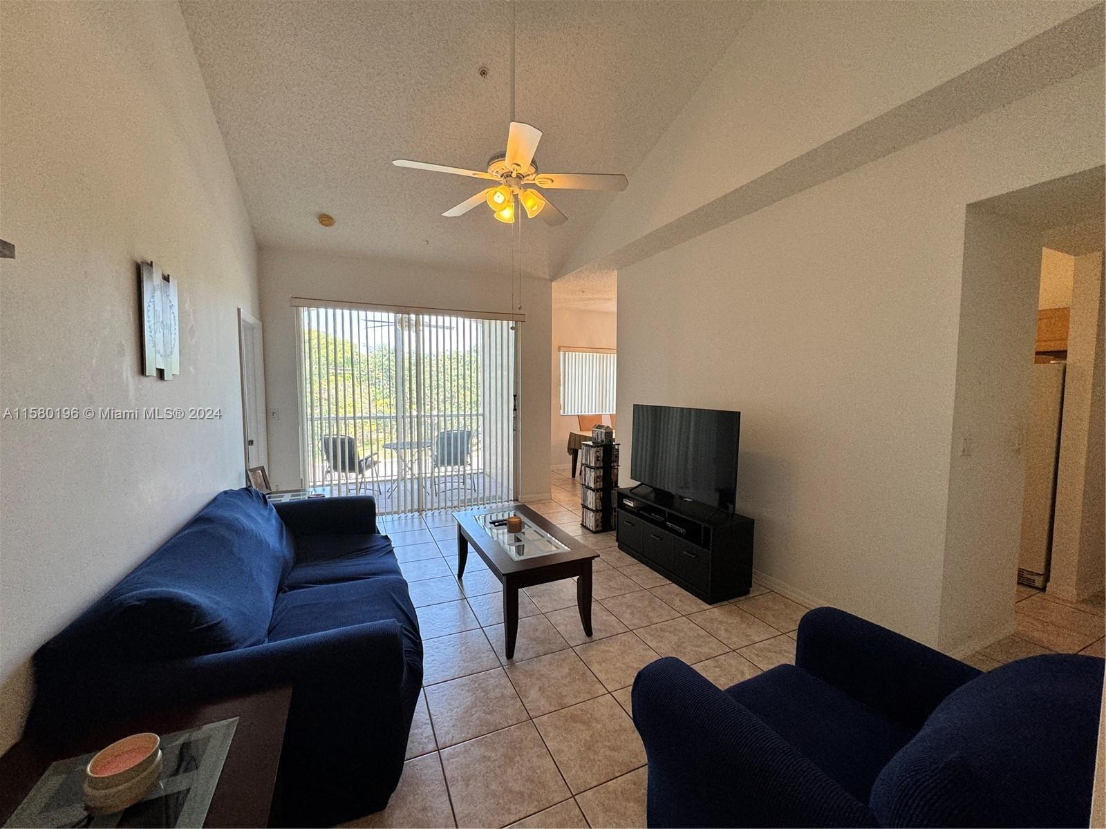 7085 Nova Dr #313, Davie, Florida image 6