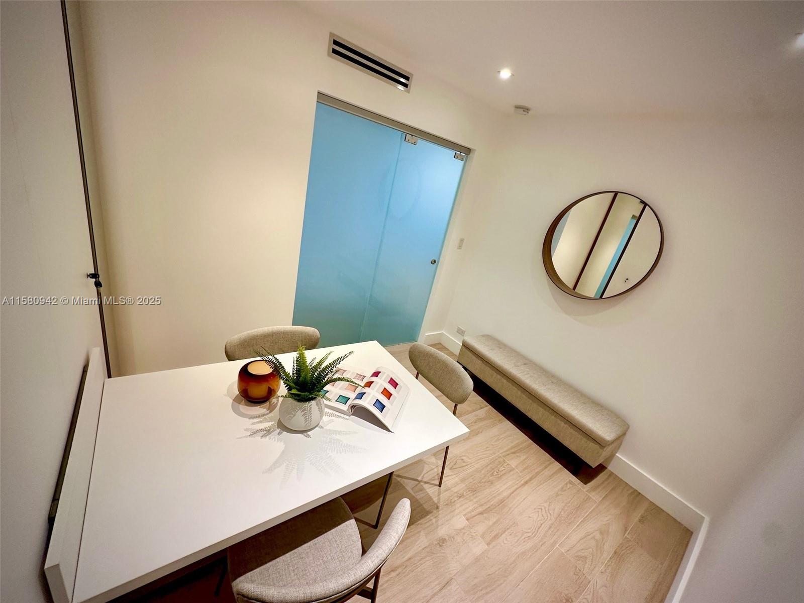 Listing Photo 24