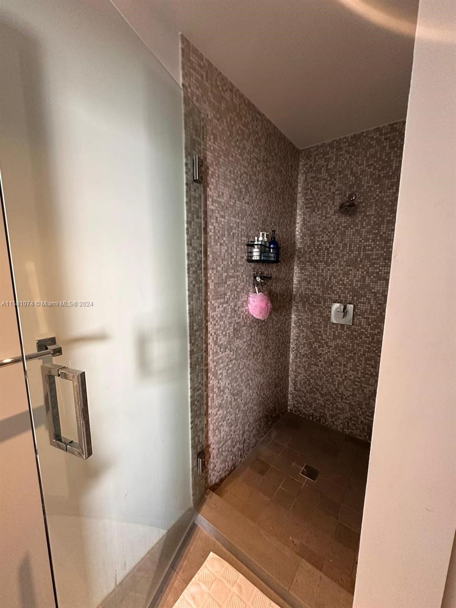 88 SW 7th St #810, Miami FL 33130
